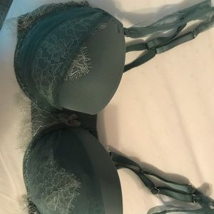 VS 34DD bra